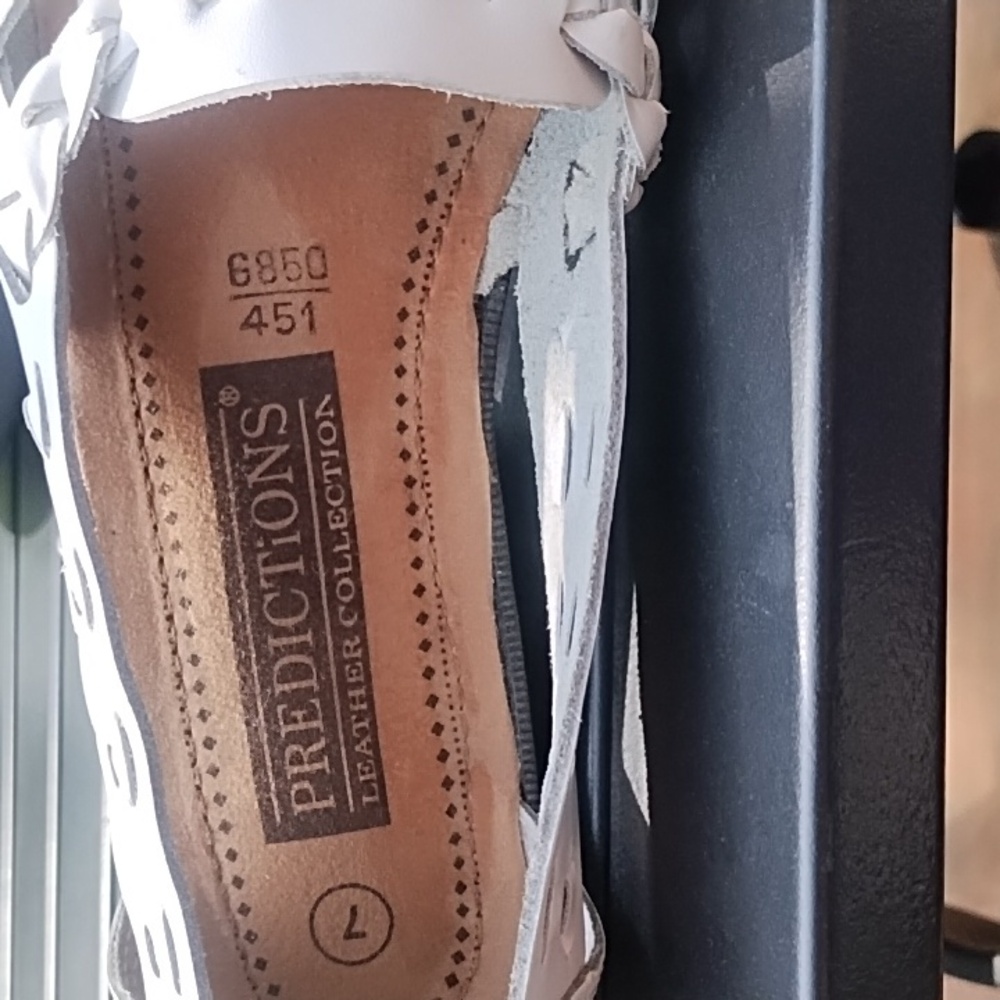 Predictions White Woven Flats - Picture 5 of 6